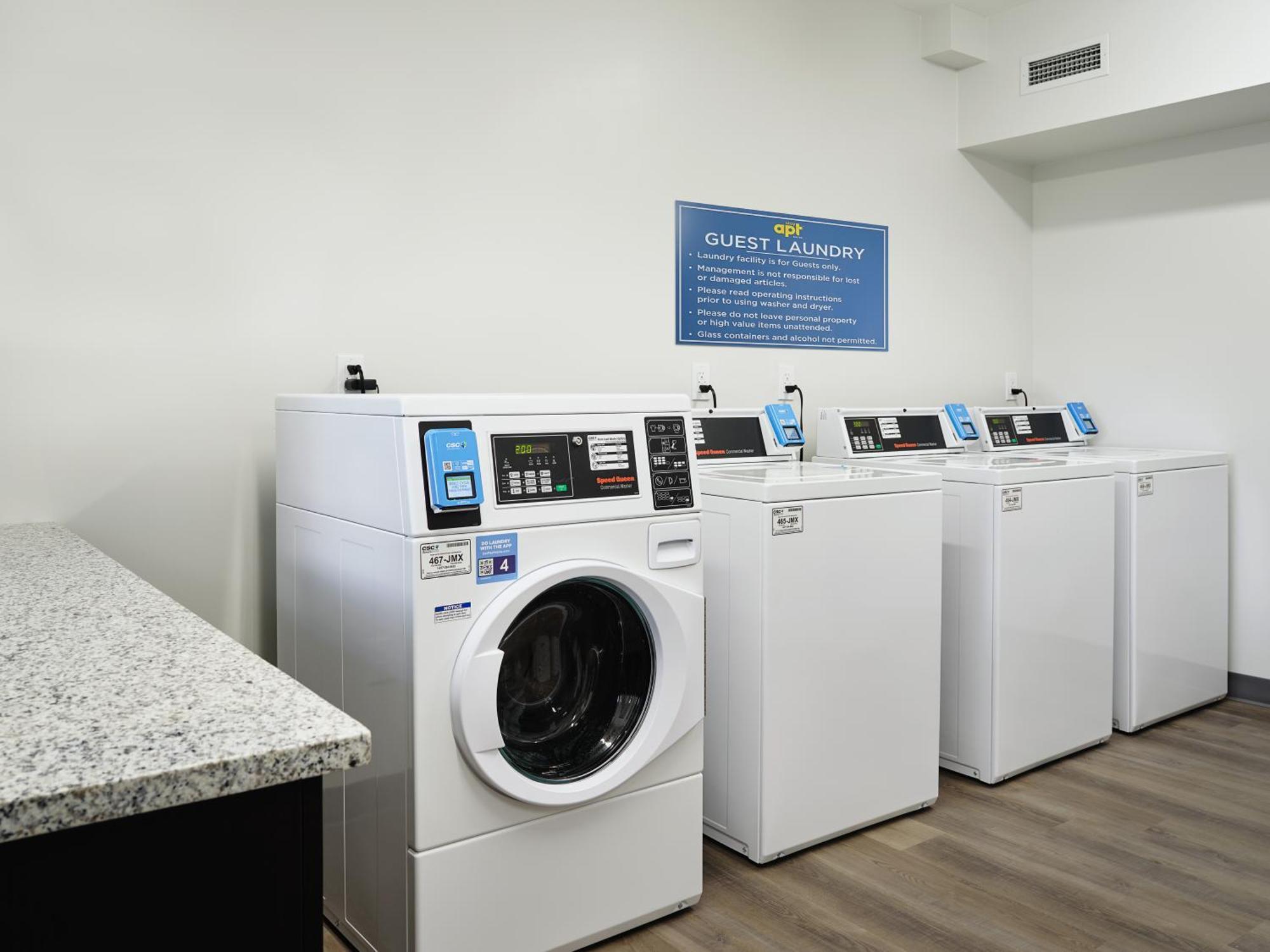 Stayapt Suites Columbus-Fort Benning Extérieur photo